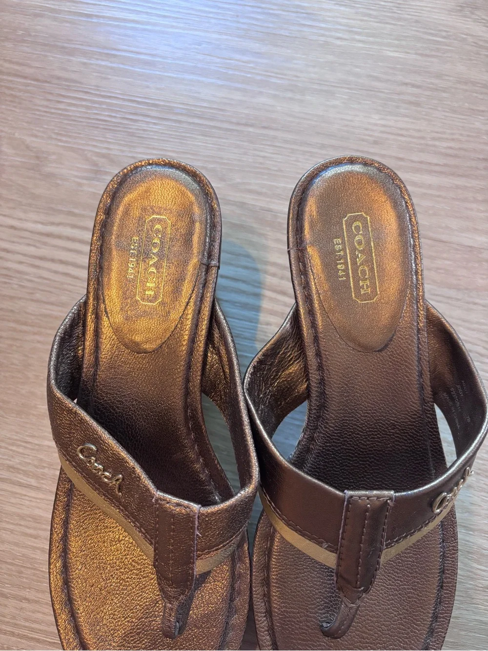 Coach Women’s 7 Jody Metallic Wedge Thong Sandal Monogram Y2K Bronze Vintage